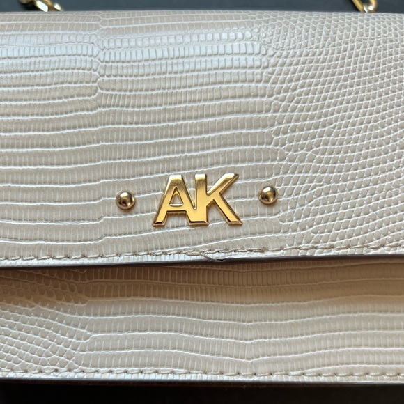 NWT ANNE KLEIN CROSSBODY WALLET ON A CHAIN PHONE SHOULDER BAG - Picture 2 of 8